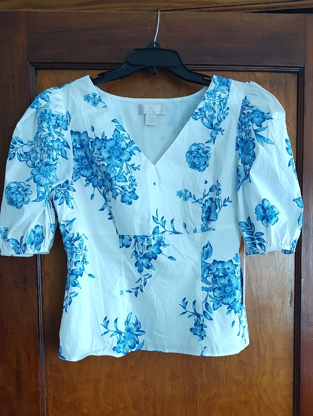 Rachel Parcell White Blouse with Blue Floral Print and Puff Sleeves